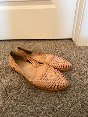 NWOT SOLS Tan Leather Woven Huarache Sandals Flats Size 10